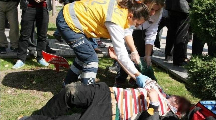 Kadınlara Tacizde Bulunduğu İddia Edilen Şahsa Meydan Dayağı