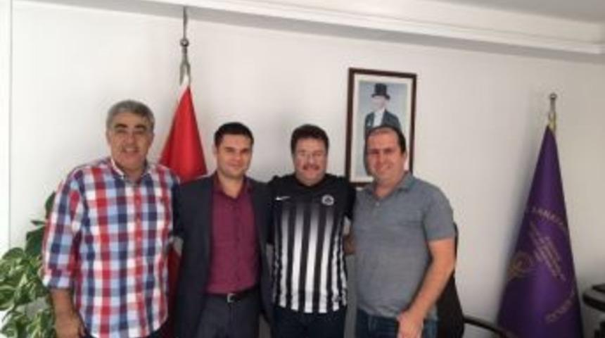 Kuşadası Gen&ccedil;likspor Kul&uuml;b&uuml;&rsquo;nden Sanayi Sitesi Y&ouml;netimine Ziyaret