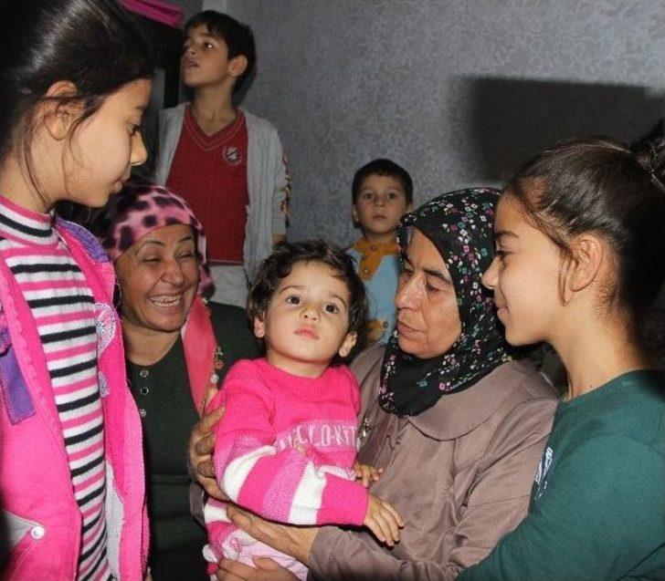 Ailesine Kavuşan Küçük Kübra’ya Davul Zurnalı Karşılama G2