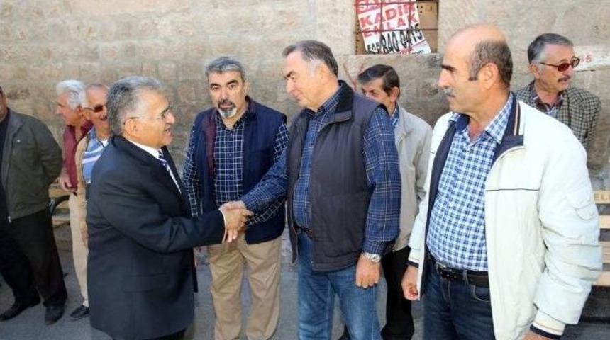 Başkan B&uuml;y&uuml;kkılı&ccedil; Ve Ekibi Gesi Kayabağ Mahalle Halkı İle Biraraya Geldi