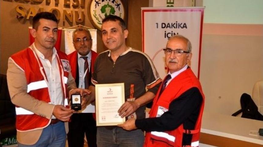 Kızılay, Sarıg&ouml;l&rsquo;de 65 Kişiye Madalya Dağıttı
