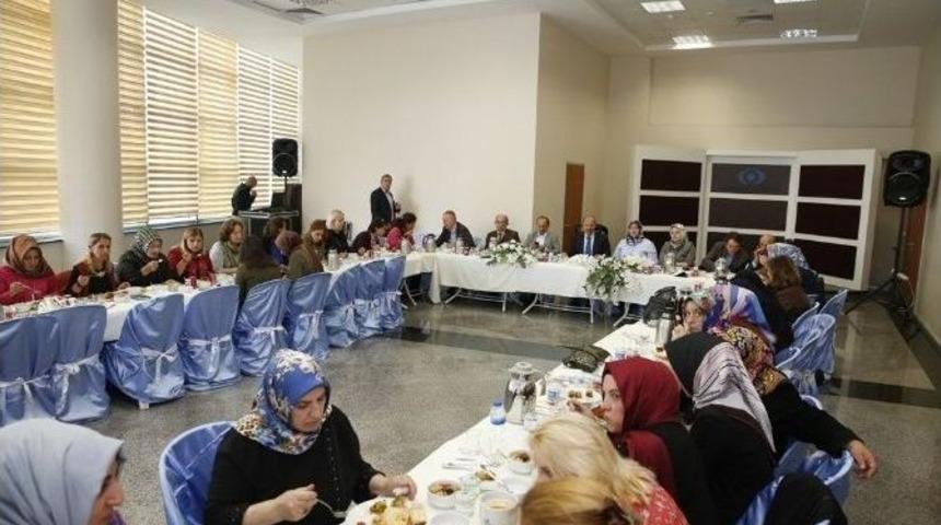 Sultangazi Kadınca Yaşam Merkezi&rsquo;nden "hanımeller" Programı