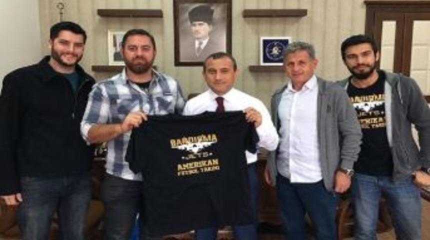 Bandırma Jets Amerikan Futbol Takımı&rsquo;ndan Kaymakama Ziyaret