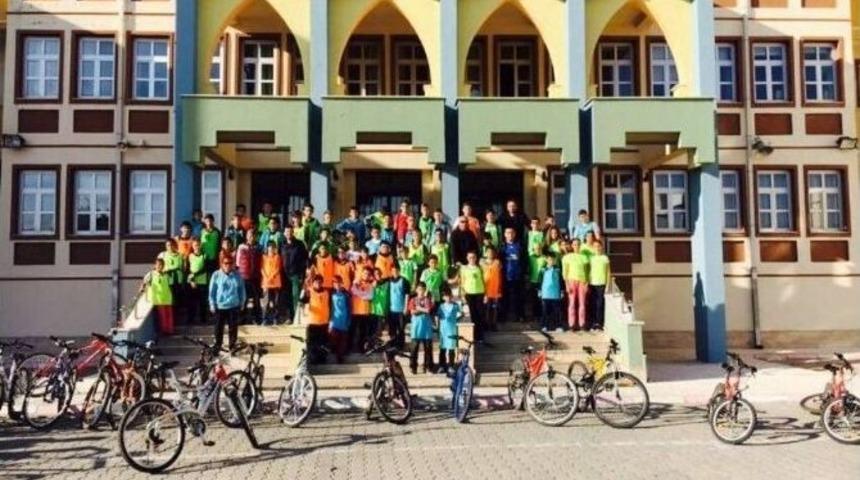 Mehmet Akif Ersoy Ortaokulu &ldquo;bisikletini Al Sende Gel&rdquo; Etkinliğinin 2.sini Ger&ccedil;ekleştirdi