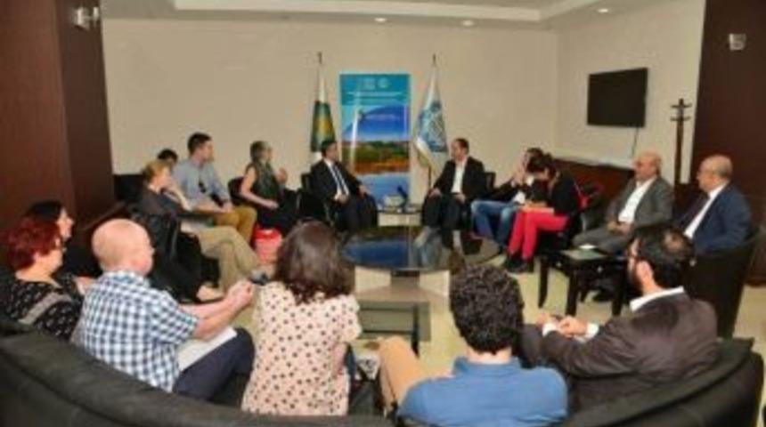 Avrupa Parlamentosu Parlamenterlerinden Diyarbakır B&uuml;y&uuml;kşehir Belediyesi&rsquo;ne Ziyaret