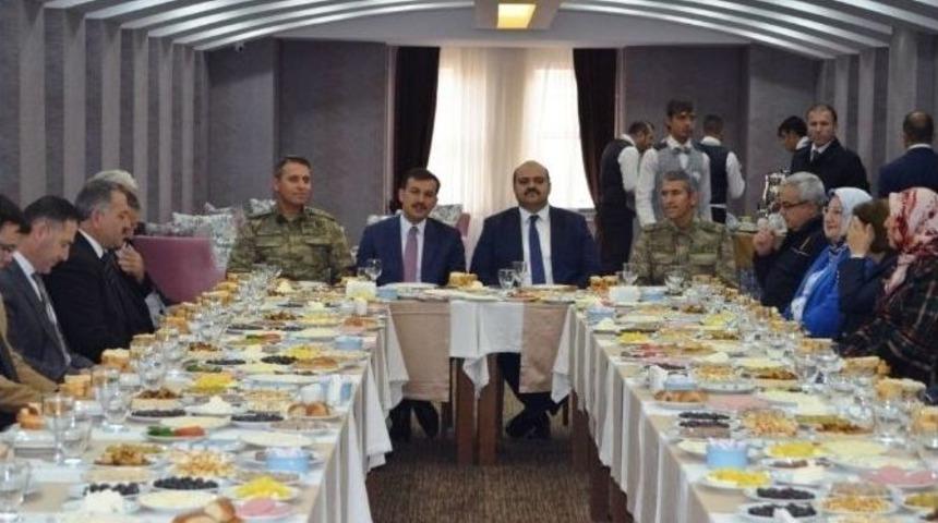 Aziziye&rsquo;de Bilgi Alışverişi Toplantısı