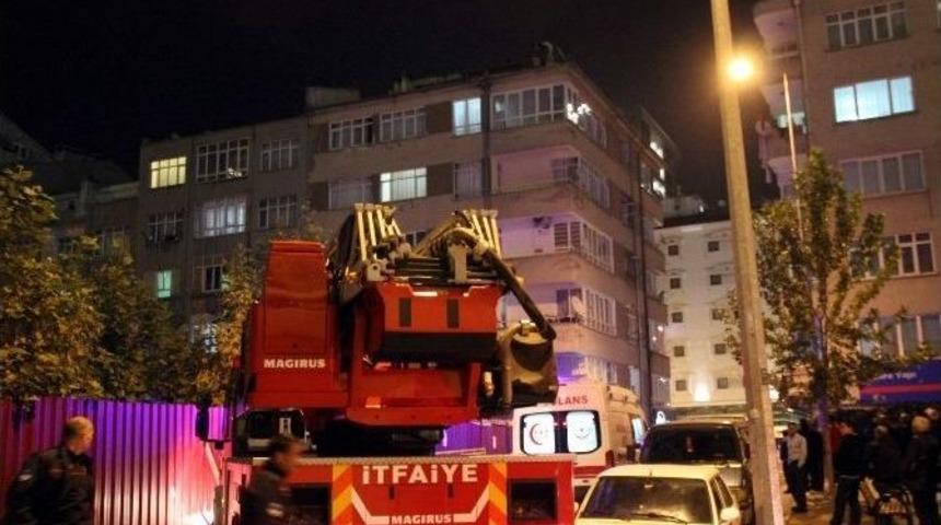 Bina Çatısına Çıkarak İntihar Etmek İstedi