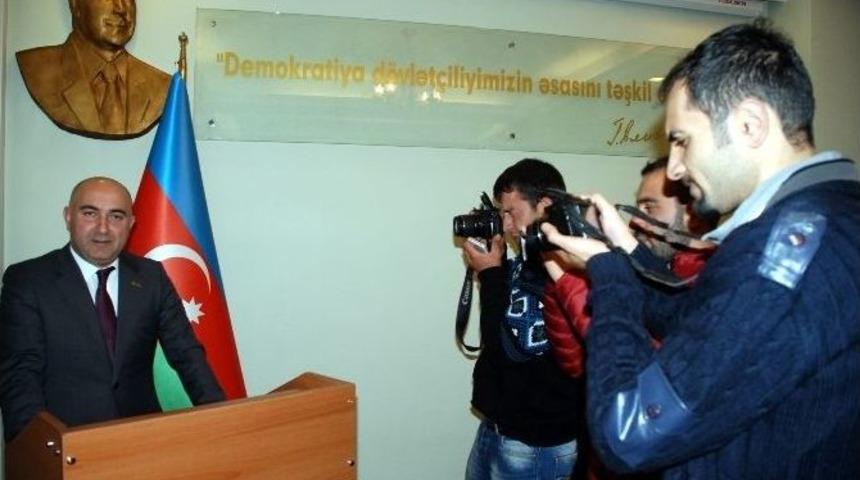 Azerbaycan Kars Başkonsolosluğu Bağımsızlığın 25. Yılını Kutladı