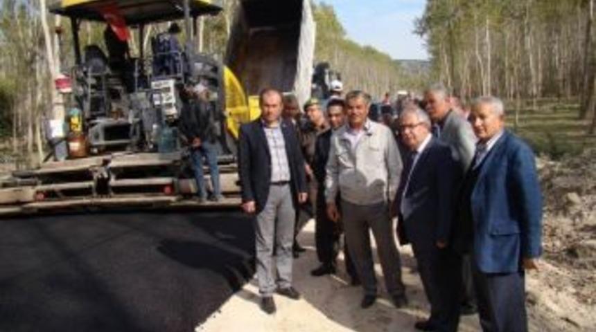 Grup Yoluna Sıcak Asfalt