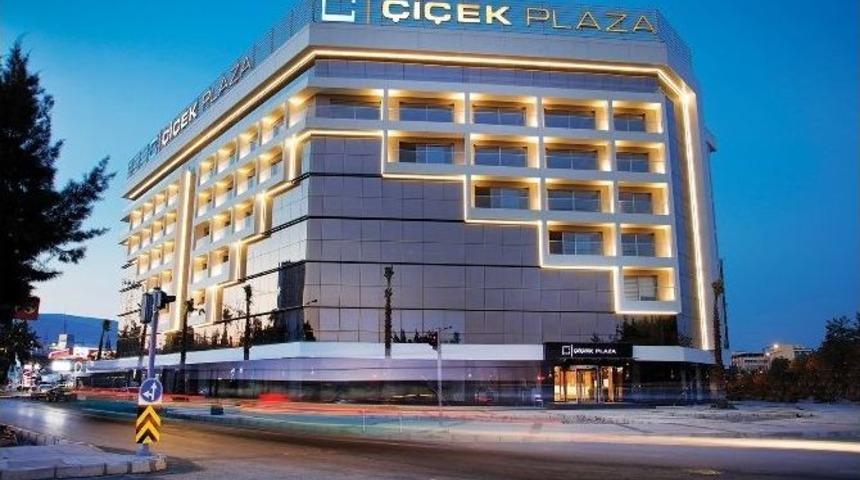 İzmir İş D&uuml;nyası Bu A&ccedil;ılışta Buluştu