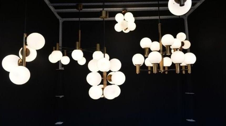 İstanbul&rsquo;u Aydınlatan Tasarımlar Taksim&rsquo;de G&ouml;r&uuml;c&uuml;ye &Ccedil;ıktı