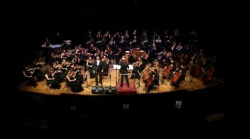 Cumhuriyet Gen&ccedil;lerinden Anlamlı Konser