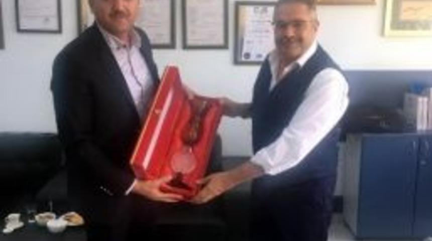 T&uuml;rkiye &Ccedil;imse-iş Genel Başkanından Anlamlı Ziyaret