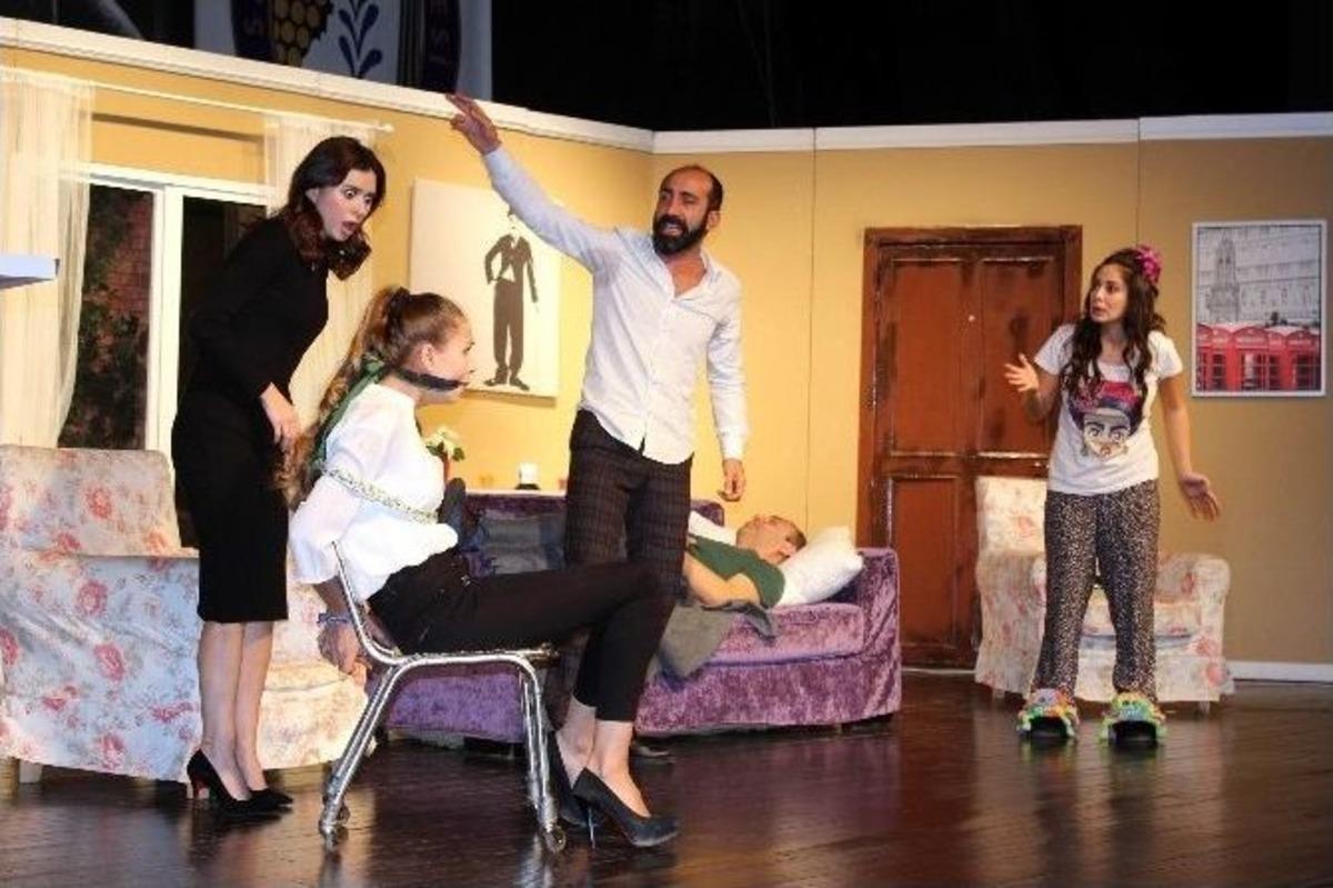 &rsquo;sevgili Karım&rsquo; Salihli&rsquo;de B&uuml;y&uuml;k Beğeni Topladı