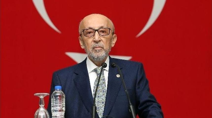 Vefa K&uuml;&ccedil;&uuml;k&rsquo;ten Aziz Yıldırım&rsquo;a Destek