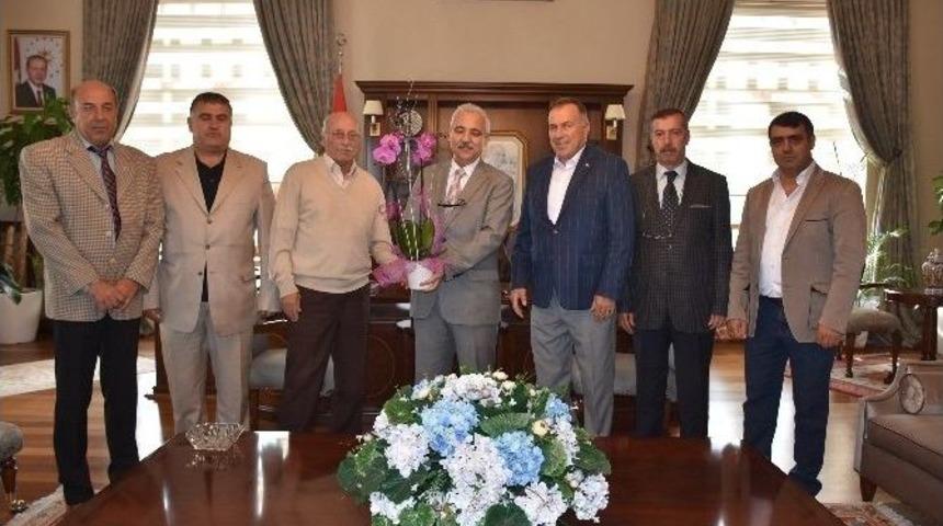 Vali G&uuml;ven&ccedil;er Konuklarını Ağırladı