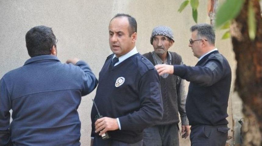 Hastanede Tedavi G&ouml;ren Eşi İ&ccedil;in Bor&ccedil; Aldığı 2 Bin Tl Yangında K&uuml;l Oldu