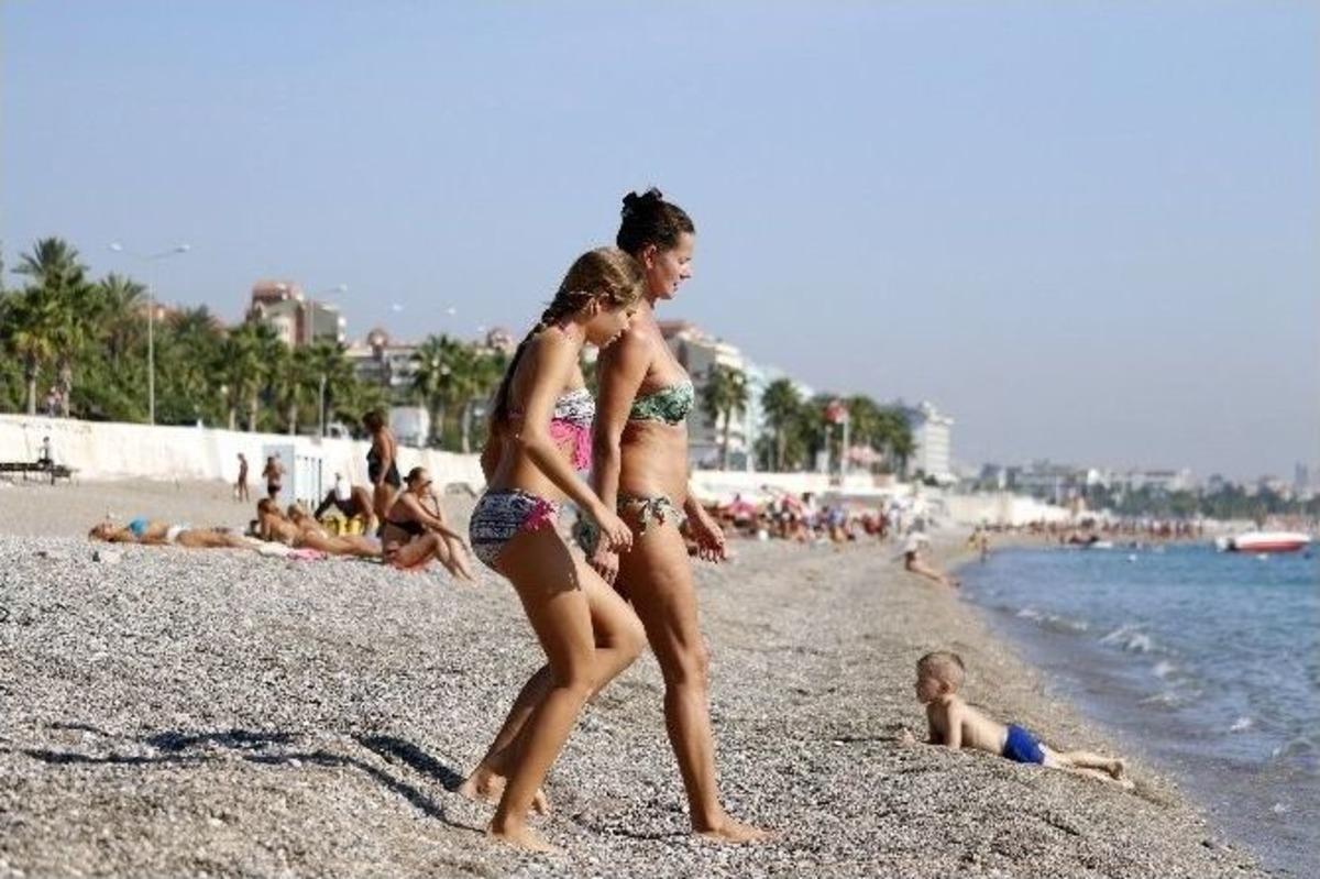 Antalya&rsquo;da 27 Derecede Deniz Keyfi