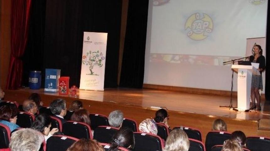 &Ccedil;ankayalı &Ouml;ğretmenler &Ccedil;evre Seminerinde Buluştu