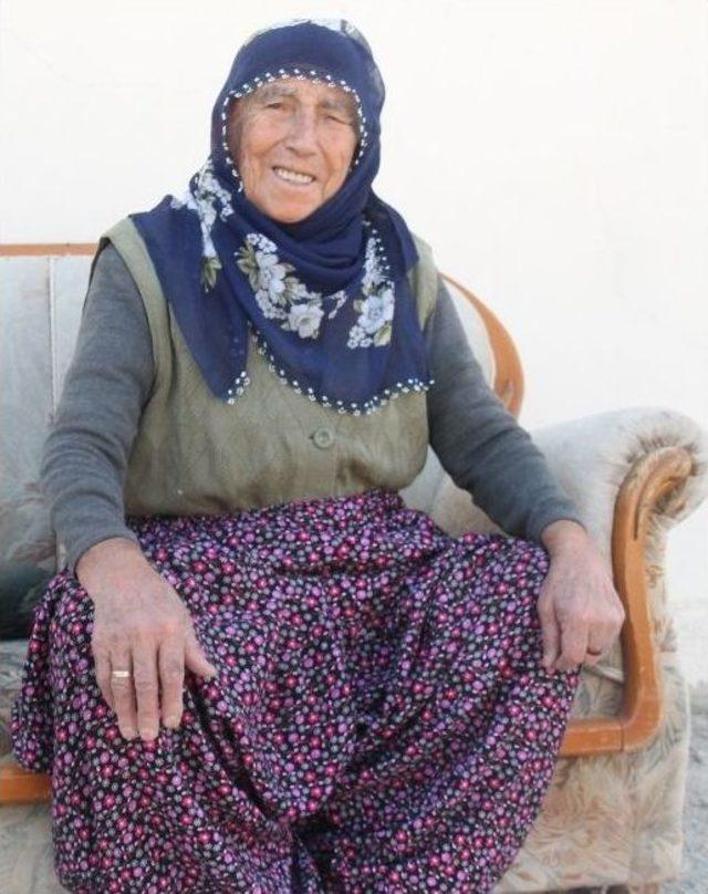 Feride Nine, Abd&rsquo;li Rose&rsquo;yi Bekliyor 3