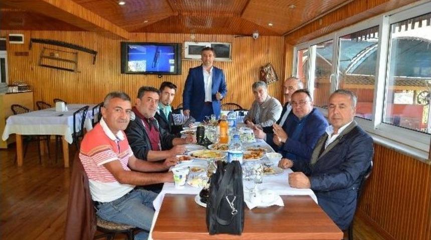 Gazeteciler Bir Araya Geldi