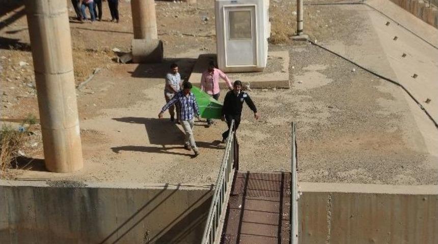 Sulama Kanalında Erkek Cesedi Bulundu