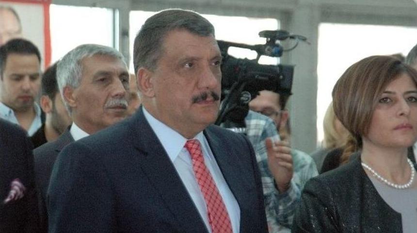 Selahattin G&uuml;rkan, Yılın İl&ccedil;e Belediye Başkanı &Ouml;d&uuml;l&uuml;n&uuml; Aldı