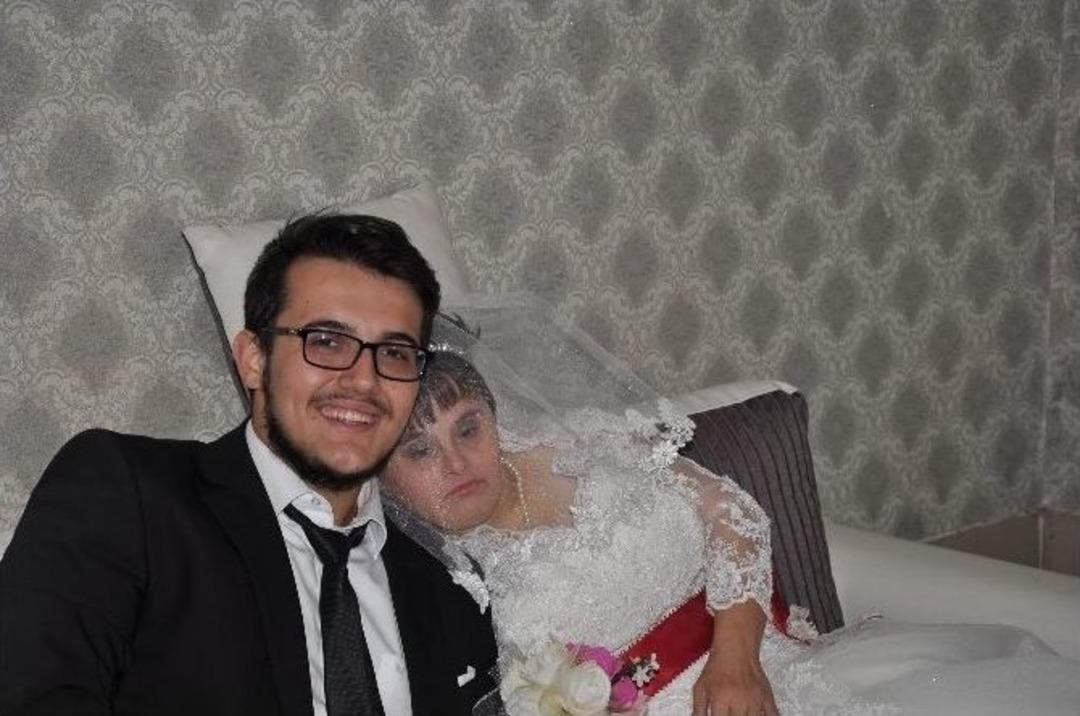 Down Sendromlu Reyhan&rsquo;ın D&uuml;ğ&uuml;n Hayali Ger&ccedil;ek Oldu