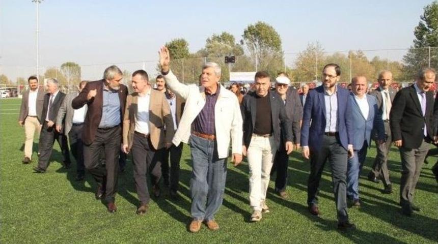 Şehit Halisdemir&rsquo;in Adı Spor Tesisinde Yaşayacak