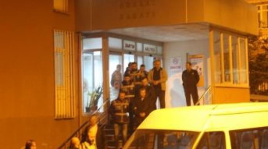 20 Emniyet Mensubundan 5&rsquo;i Fet&ouml;&rsquo;den Tutuklandı