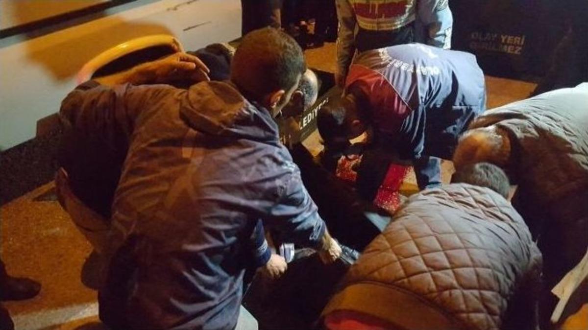 Kuşadası&rsquo;nda Motosiklete &Ccedil;arpıp Ka&ccedil;an Otomobilin Sahibi Yakalandı