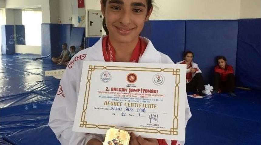 (&ouml;zel Haber) Sporla Davranış Bozukluğunu Yendi, T&uuml;rkiye Ve Balkan Şampiyonu Oldu