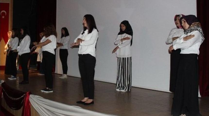 Adıyaman&rsquo;da &lsquo;işaret Diliyle Farkındalık&rsquo; Gecesi D&uuml;zenlendi