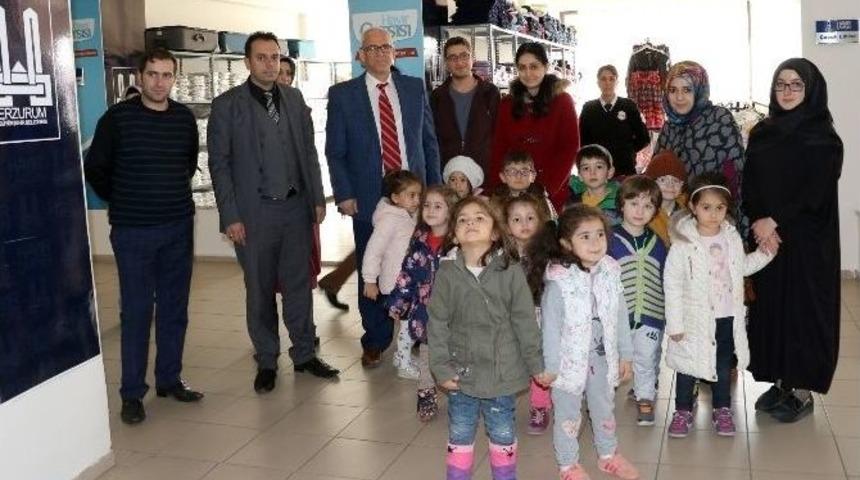 K&uuml;&ccedil;&uuml;k Y&uuml;reklerden B&uuml;y&uuml;k Davranış