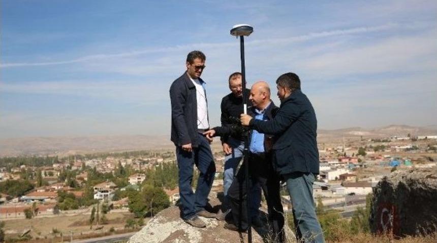 Başkan &Ccedil;olakbayrakdar, Kentsel D&ouml;n&uuml;ş&uuml;m Projesinin Uygulama Alanlarını İnceledi