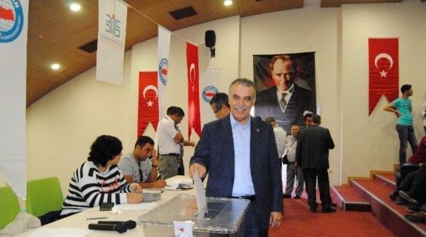 B&uuml;ro Memur-sen&rsquo;de Curabaz G&uuml;ven Tazeledi