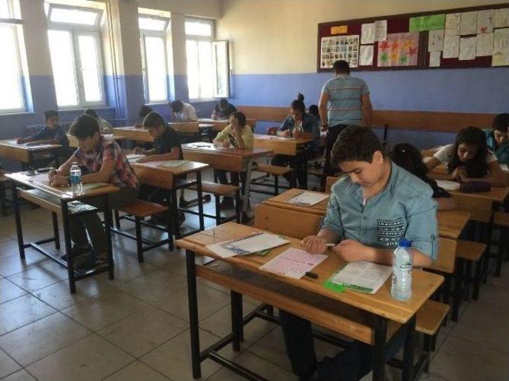Silopi’de Öğrencilere Yönelik Deneme Sınavı