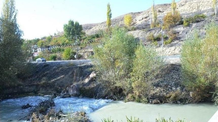 Muhtardan Bariyer Tepkisi