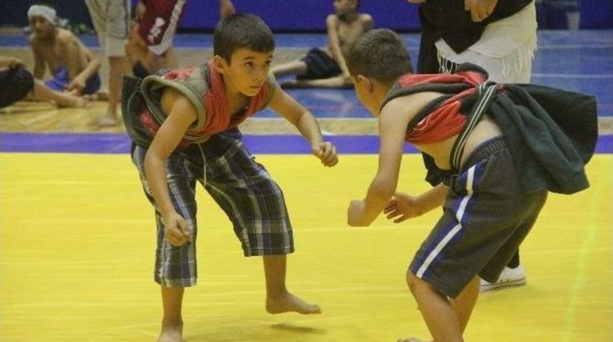 Kapışmalı Aba G&uuml;reşi T&uuml;rkiye Şampiyonası Hatay&rsquo;da Başladı