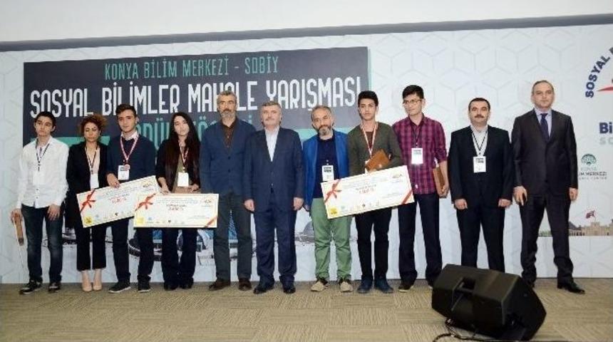 Geleceğin Beyinleri Bilim Merkezi&rsquo;nde &Ouml;d&uuml;llendirildi