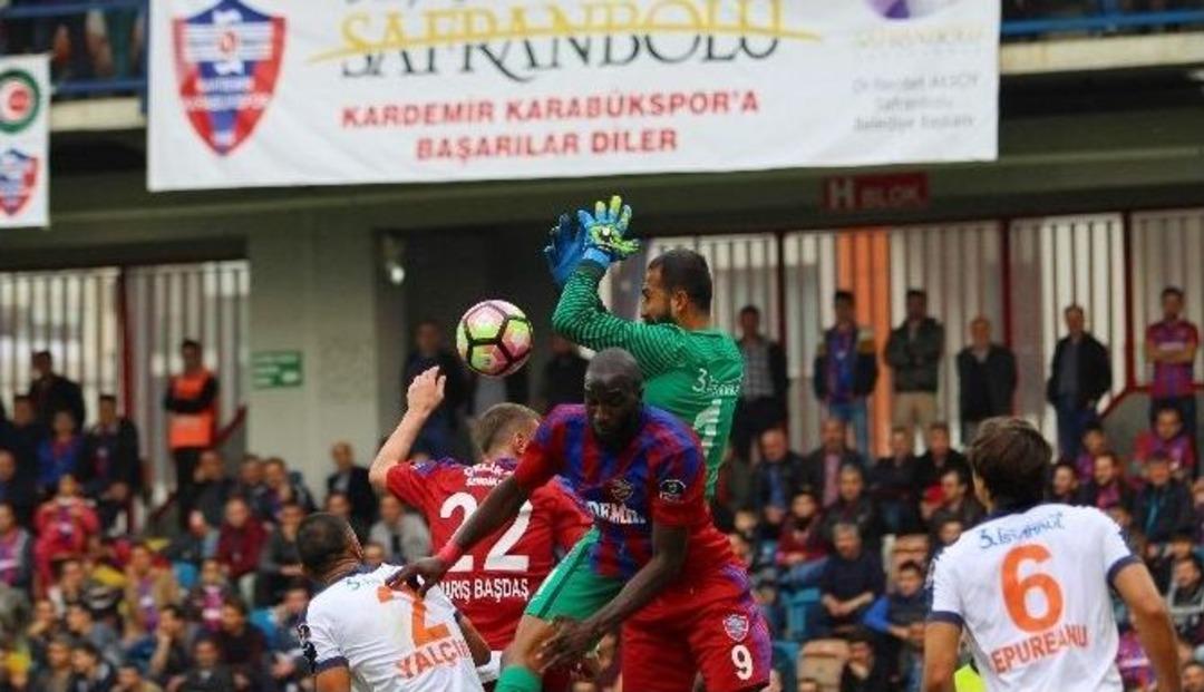 S&uuml;per Toto S&uuml;per Lig