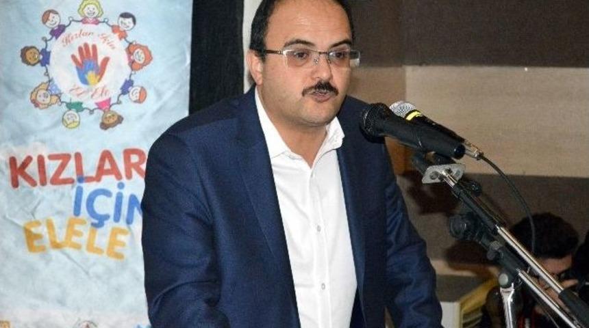 679 Kız &Ouml;ğrenciye Meslek Eğitimi Verildi