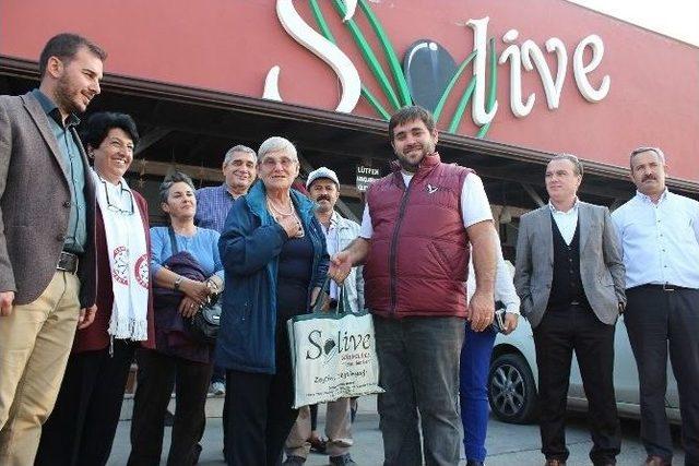 Prof. Dr. Canan Karatay Zeytinyağı İçti, Görenler Şaşırdı 2
