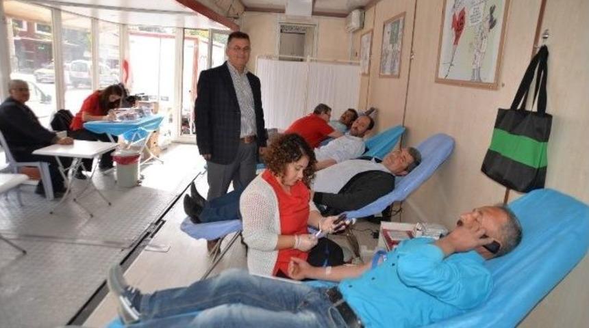 G&ouml;rdes&rsquo;te Kan Bağışına B&uuml;y&uuml;k İlgi