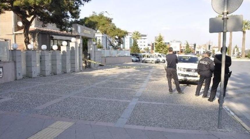 Orduevi &Ouml;n&uuml;nde Bomba Paniği