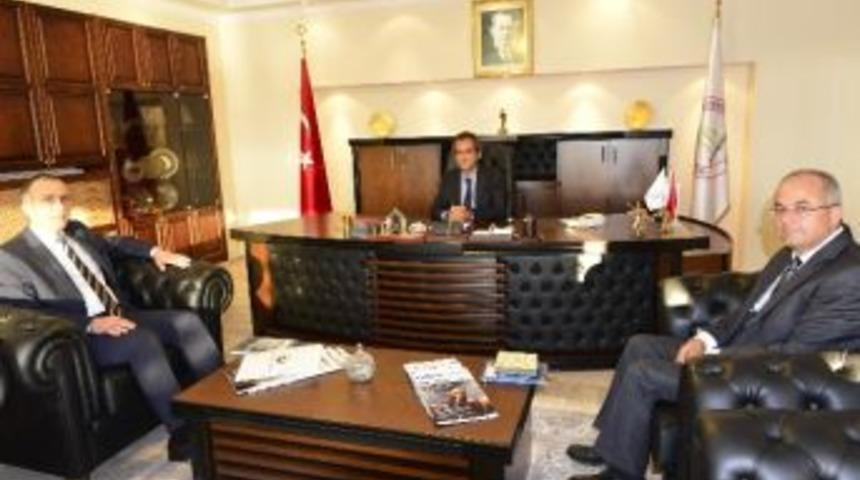 Ztso Başkanı Demir, Be&uuml; Rekt&ouml;r&uuml; &Ouml;zer&rsquo;i Ziyaret Etti
