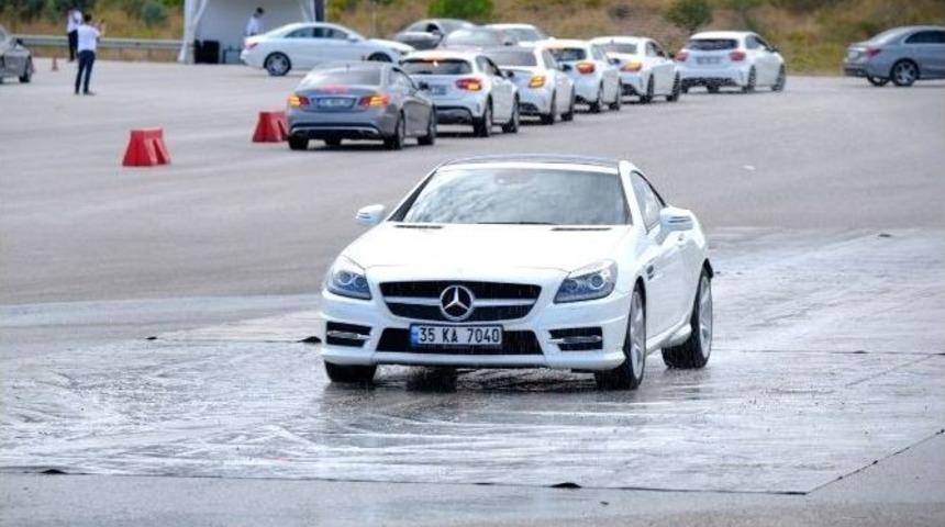 Mercedes Sahipleri G&uuml;venli S&uuml;r&uuml;ş&uuml; &Ouml;ğrendi