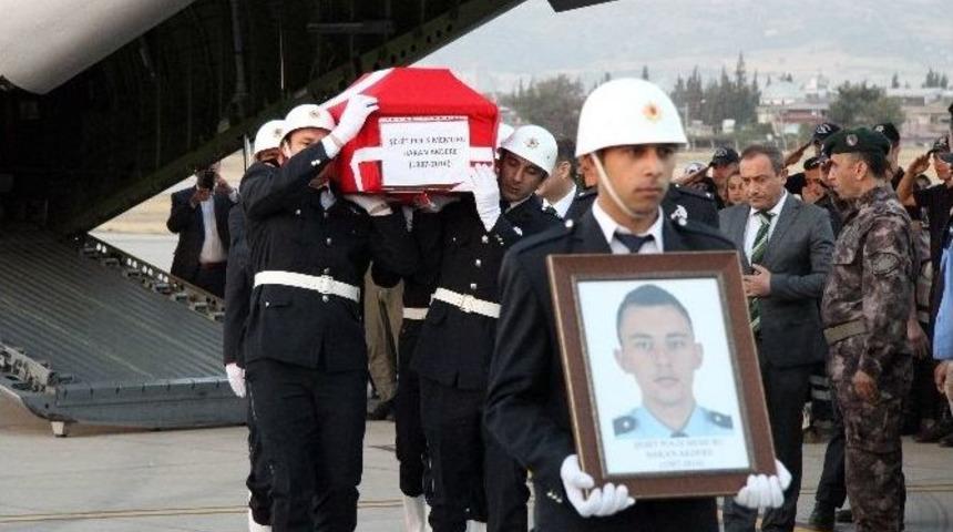 Şehit Polis Hakan Akdere&rsquo;nin Naaşı Memleketi Kahramanmaraş&rsquo;a Getirildi