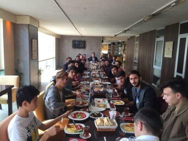 Bilecikspor Maç Sabahı Kahvaltıda Buluştu 1