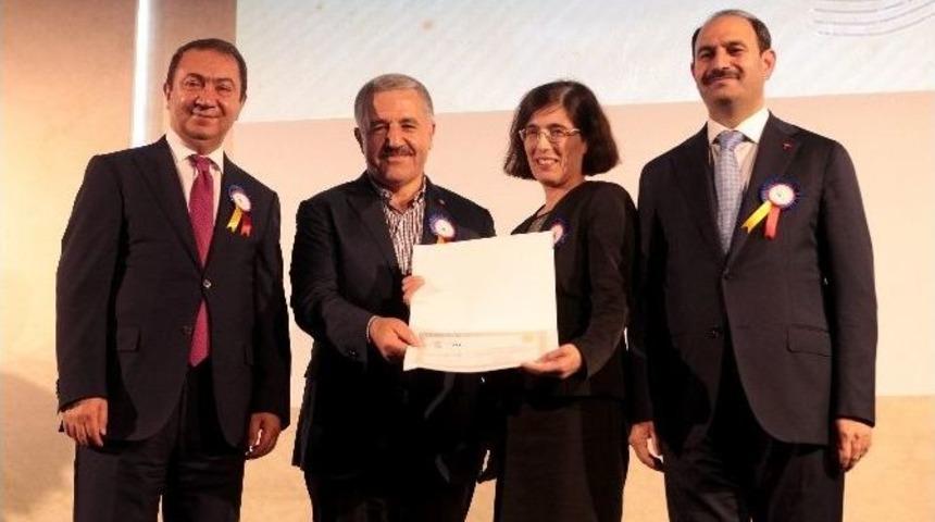 Ulaştırma, Denizcilik Ve Haberleşme Bakanı Arslan Ptt&rsquo;nin 176&rsquo;ıncı Kuruluş Yıl D&ouml;n&uuml;m&uuml; Etkinliğine Katıldı